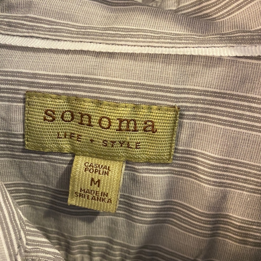 Mens button down - Picture 2 of 2